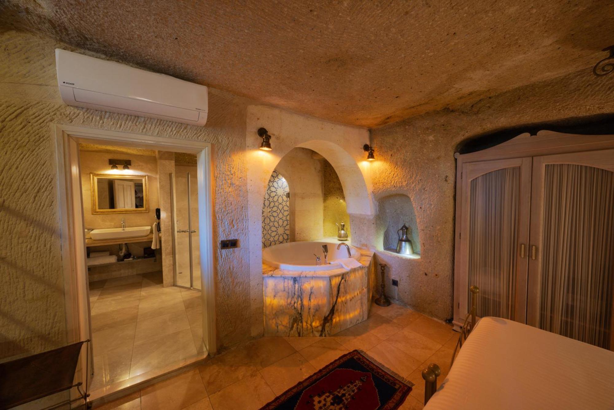 Tafoni Houses Cave Hotel Ortahisar Exterior foto